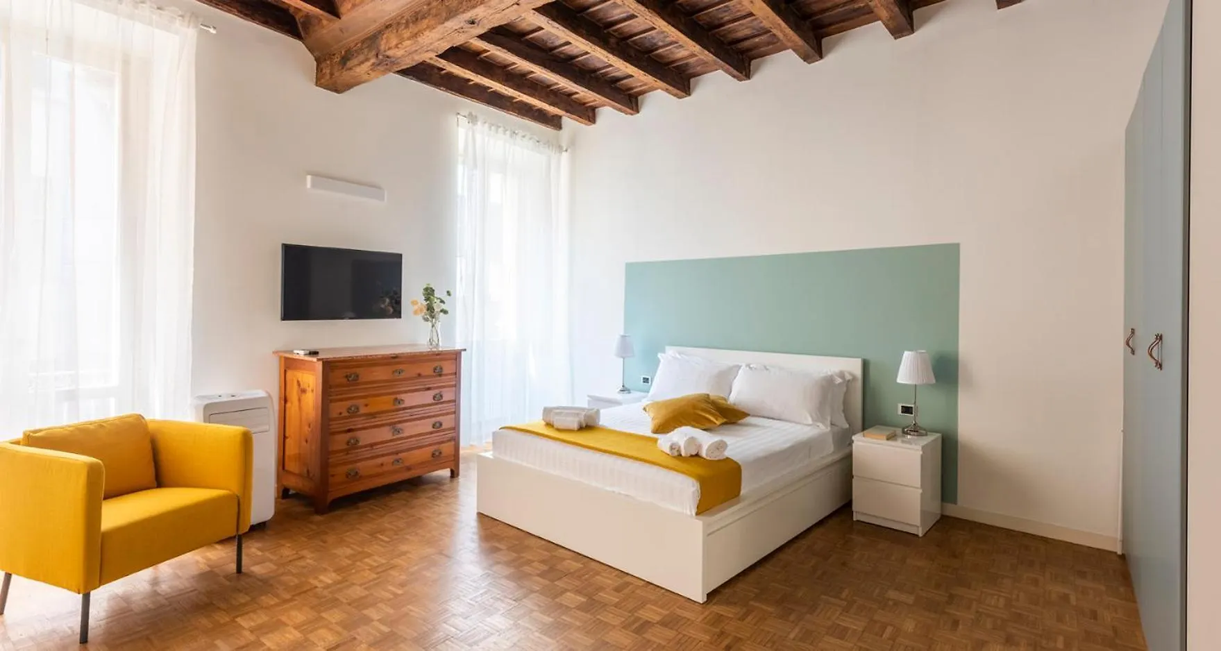 Charming Joivy Flat Next To Duomo Di Como Lägenhet